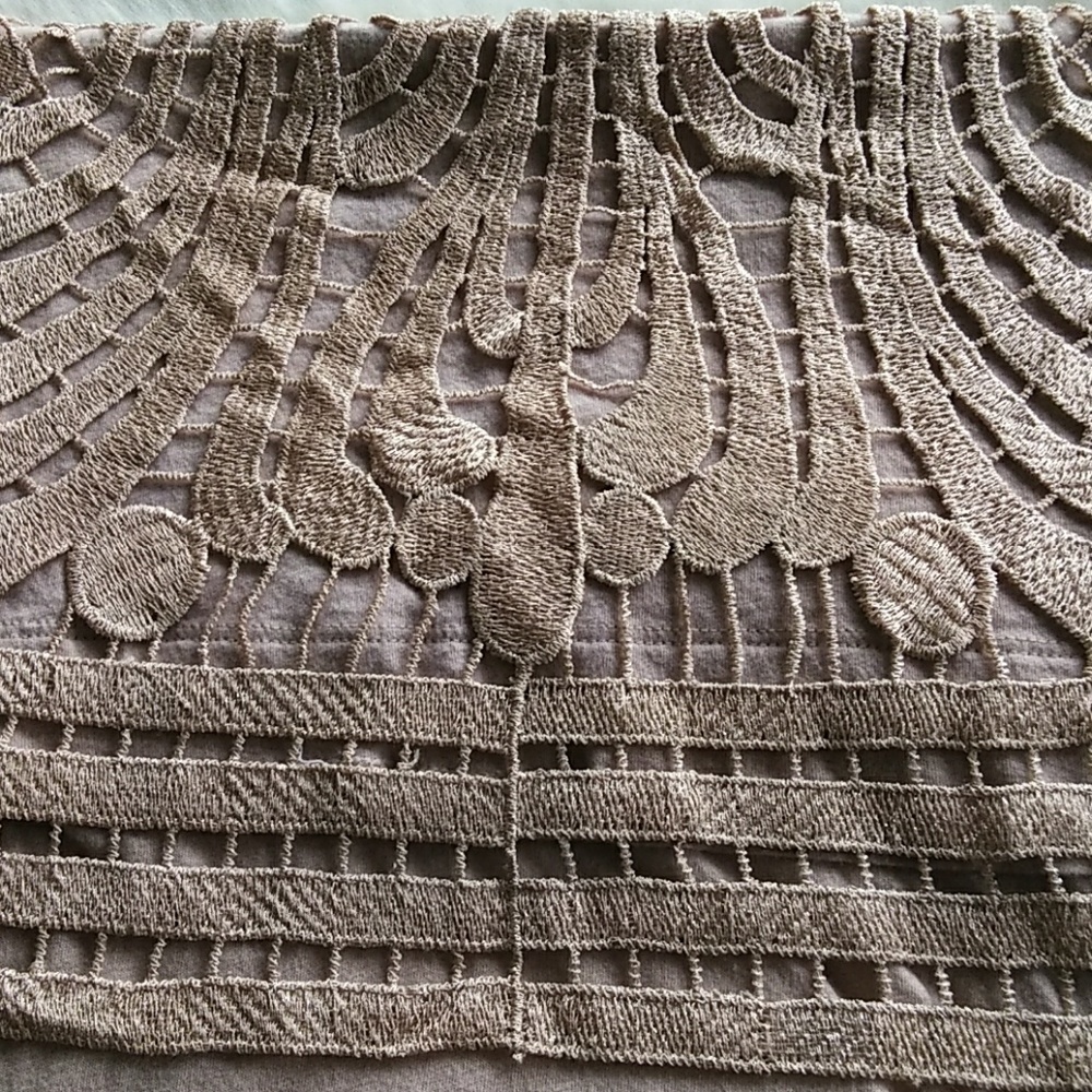 Express Tank Top - Picture 3 of 5